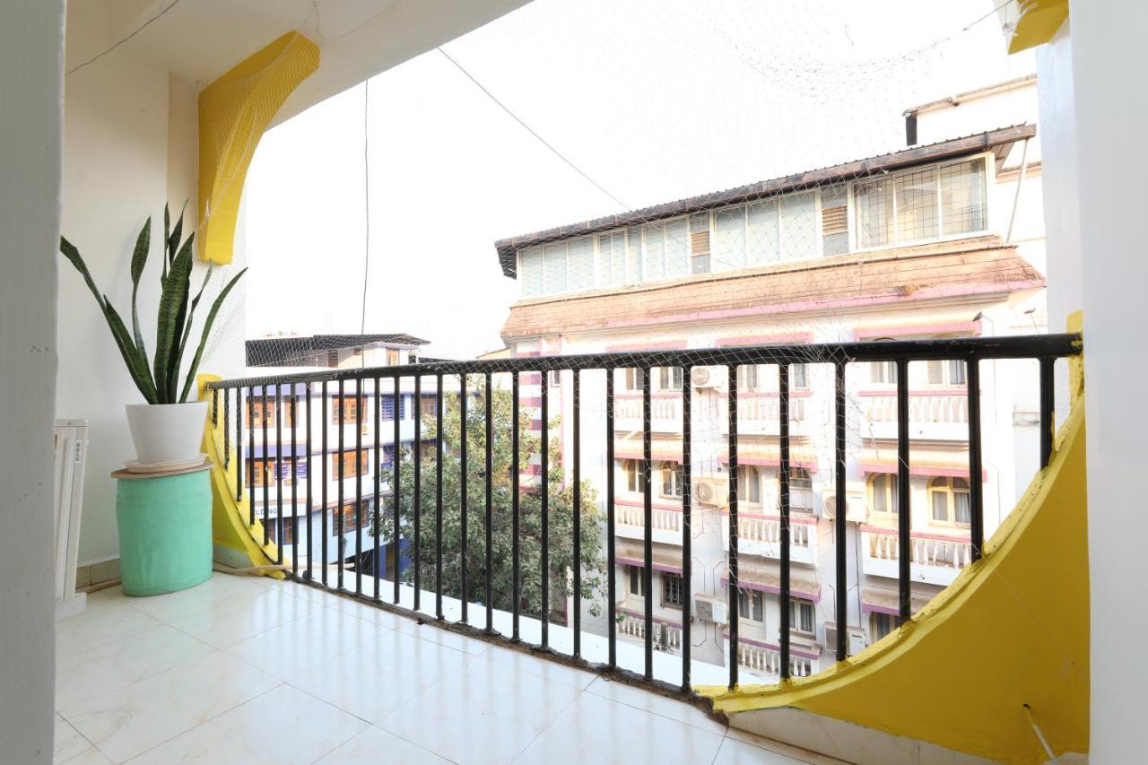 Teles Westend Hotel Marmagao Esterno foto